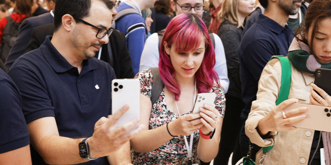 Többek közt iPhone forgalmazásába kezd az LG
