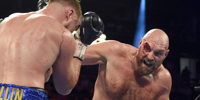 Apja szerint Tyson Fury gyenge volt, mint egy kölyökmacska