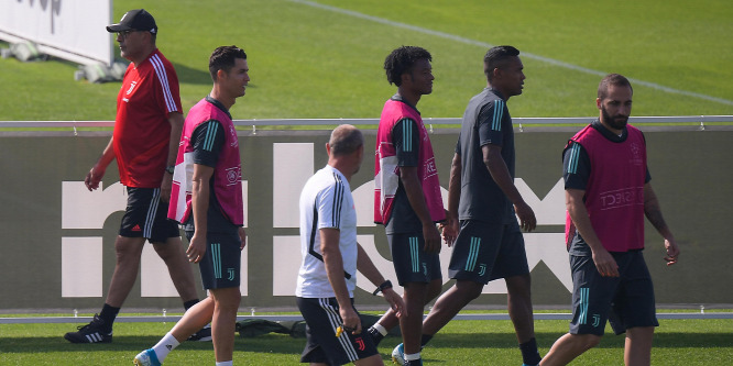 A Juve sztárja ámokfutást rendezett az edzésen - videó