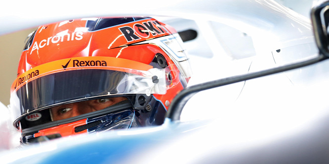 Kubica maradna az F1-ben, de a DTM felé is kacsingat