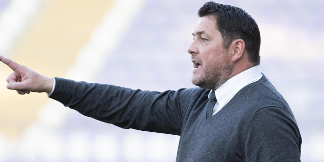 Szemészet vagy bocsánatkérés: a Vasas edzője keményen beszólt a bírónak