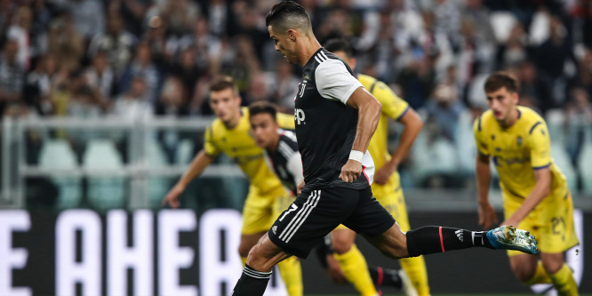 Veronai bombagól, a Juve C. Ronaldo vezetésével fordított - videó