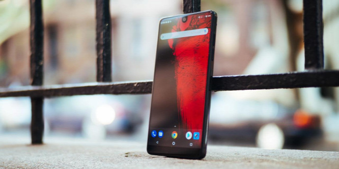 Újabb mobilon dolgozik az Android atyja
