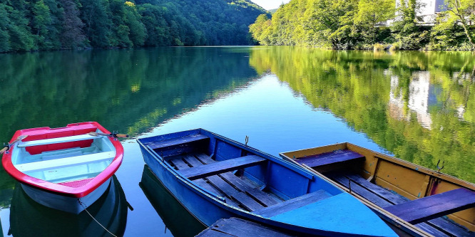 Egy festői vízeséstől a derékmagasságból felhúzott várig – ezért turistáskodjon Miskolcon!