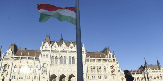 Tizennyolc törvényjavaslatról szavaz a parlament a héten