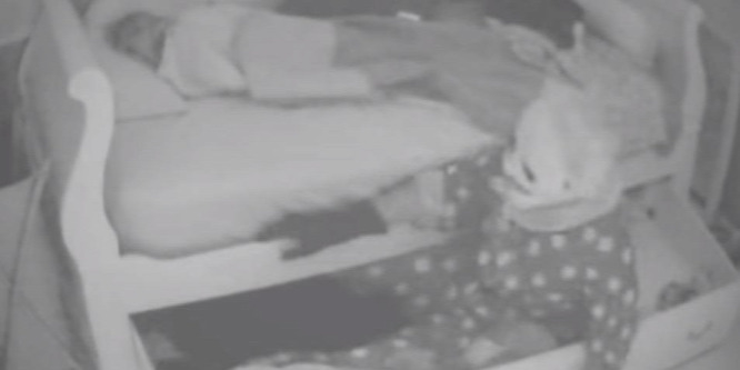 A bohóc, akit azért bérelnek fel a szülők, hogy halálra rémítse a gyereket