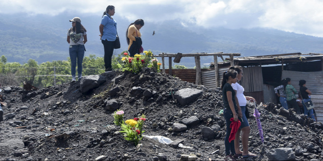 Megkezdődött a guatemalai vulkánkitörés áldozatainak felkutatása