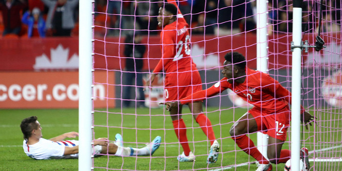 Kapitányt buktathat a Bayern tinijének gólja a történelmi győzelem után