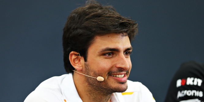 Két csapatnak nem kellett, most Sainz a középmezőny legjobbja