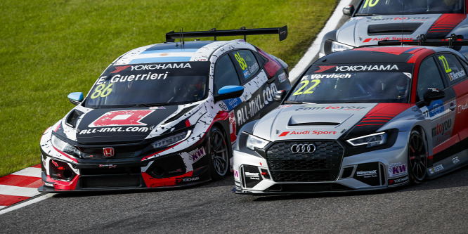 Michelisz ellenfele hozta a kötelezőt, átvette a vezetést a WTCR-ben