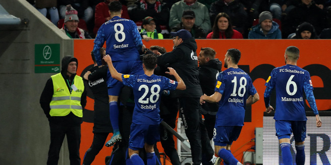 A Schalke három lövésből három gólt lőtt - videó