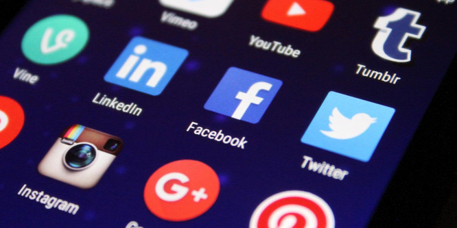 Letiltották a Facebook cenzorai a Hír TV gyöngyöspatai romák botrányos kártérítésével foglalkozó riportját