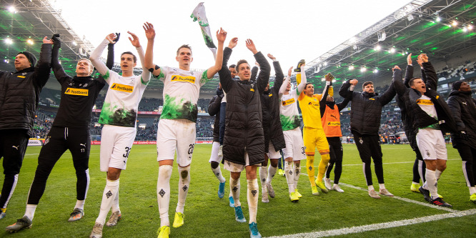Simán nyert a német listavezető Mönchengladbach - videó