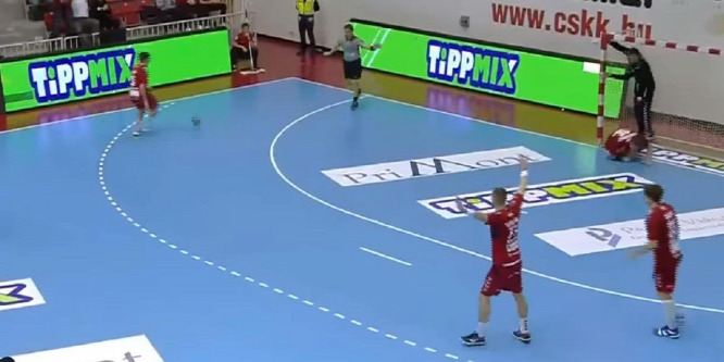 Ilyet még nem látott kézilabdameccsen - videó