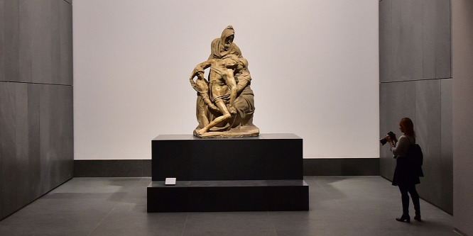 A látogatók szeme láttára restaurálják Michelangelo firenzei Pietáját
