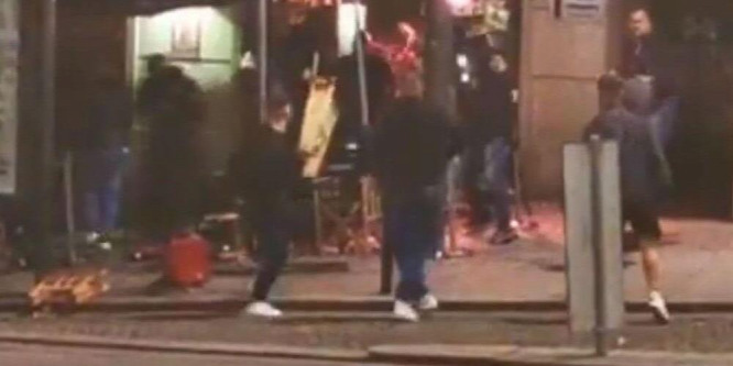 Második napja verik egymást angol és belga szurkolók Portóban - videó