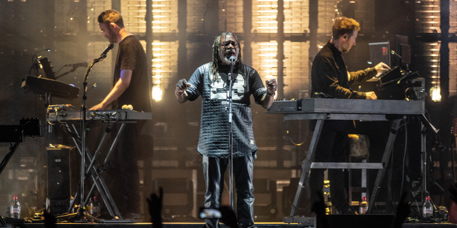 Klímakutatókkal fogott össze a Massive Attack: kivizsgálnák a zeneipar ökológiai lábnyomát