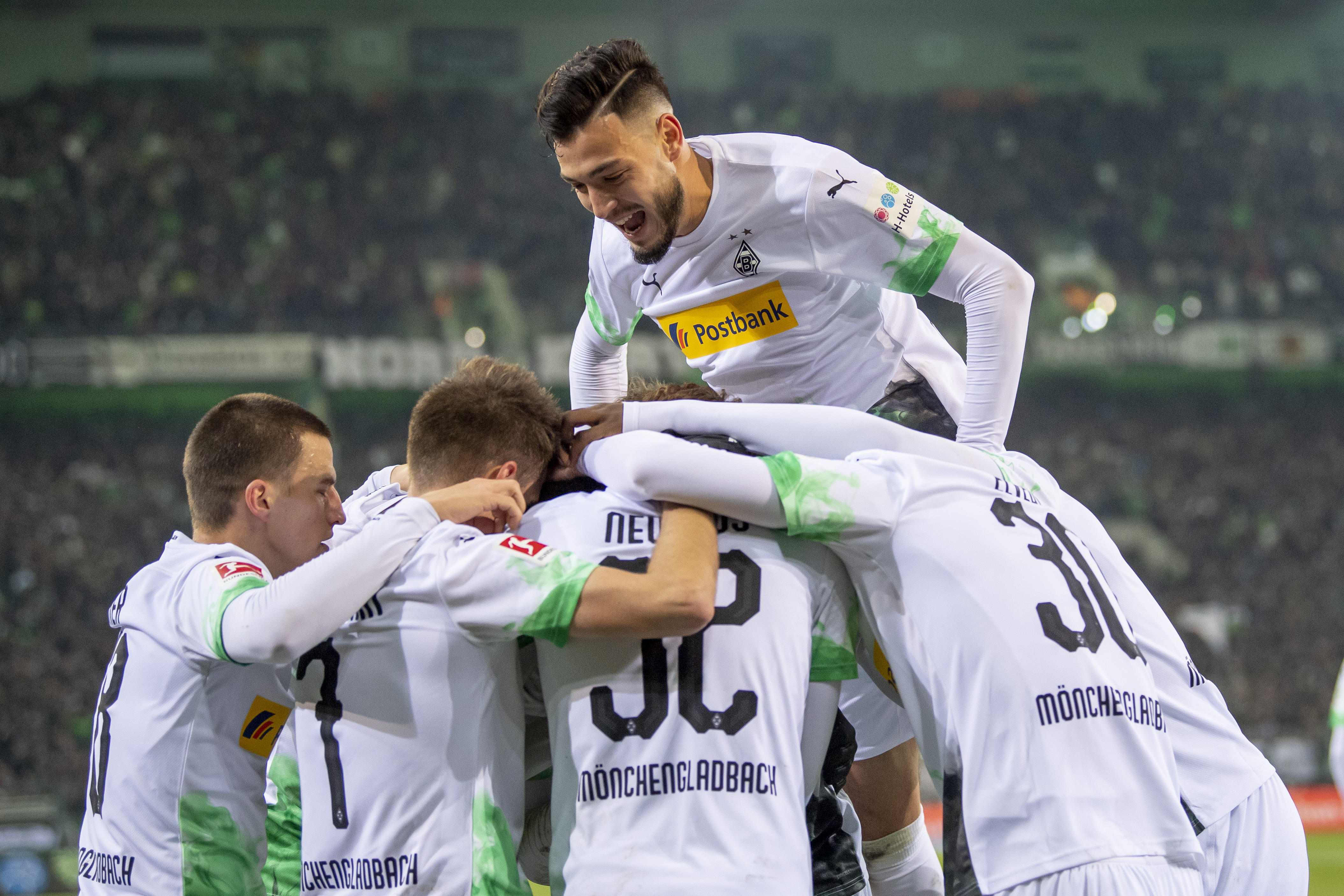 A Monchengladbach Visszaallt A Bundesliga Tabella Elere