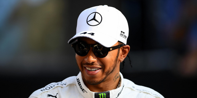 Zsinórban hatodszor is Hamilton lett az F1-es csapatfőnökök favoritja