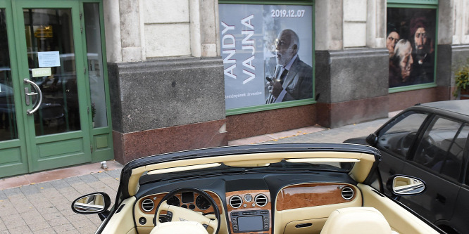 Ennyiért kelt el Andy Vajna Bentley-je