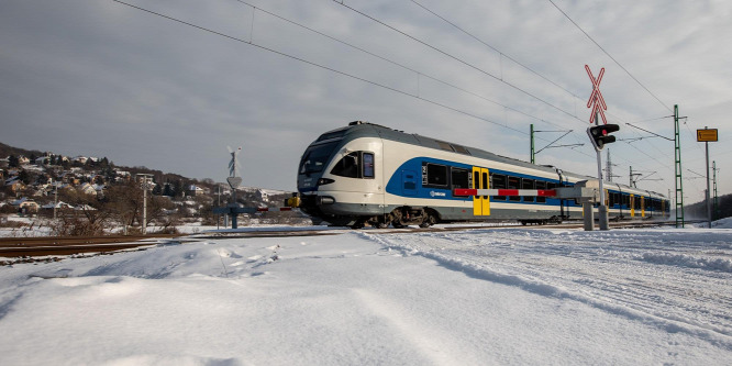 Halál a vasúti átjáróban: elképesztő adatokat közölt a MÁV