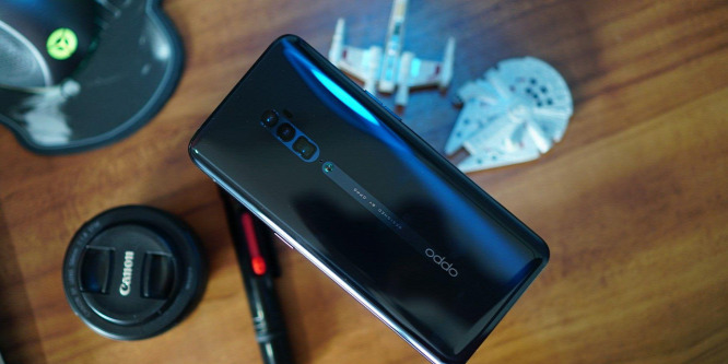Odacsapott kamerában az Oppo Reno 10x Zoom