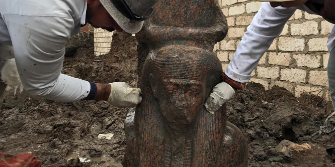 Ritka fáraószobrot találtak Egyiptomban