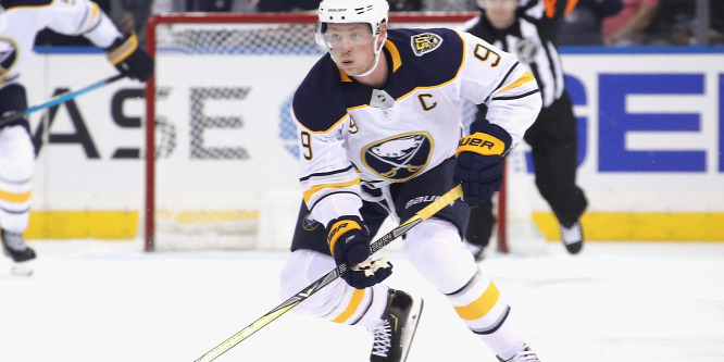 NHL: a Buffalo csatára sorozatban 15. meccsén szerzett pontot