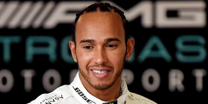 A Mercedes 90 millió eurós szerződéssel csatolná magához Hamiltont