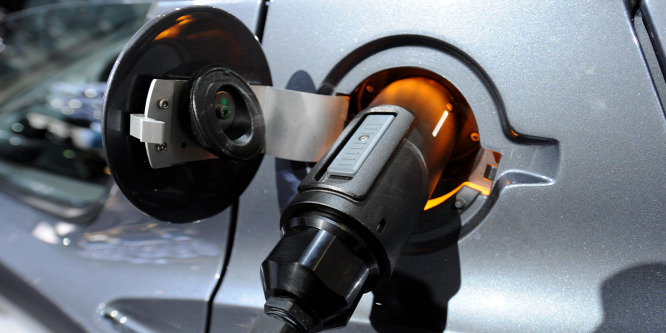 Segít az elektromosan autózóknak a Google Térkép