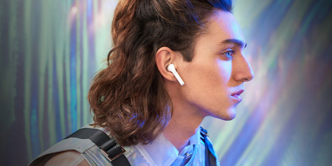 Íme a Realme olcsó AirPods-klónja