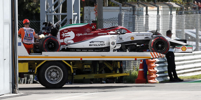 Összetört Räikkönen 2020-as autója, gondban lehet az Alfa Romeo