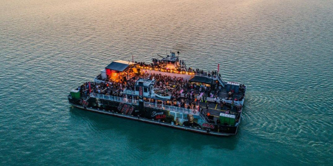 Jövőre is lesznek koncertek a Balaton közepén