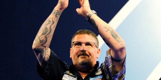 Kiesett Gary Anderson, Michael van Gerwen hengerelt a darts-vb-n
