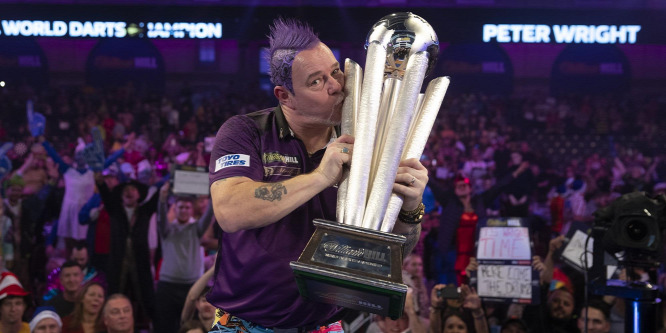 Történelmi darts-vb rekordokkal és trónfosztással – videó