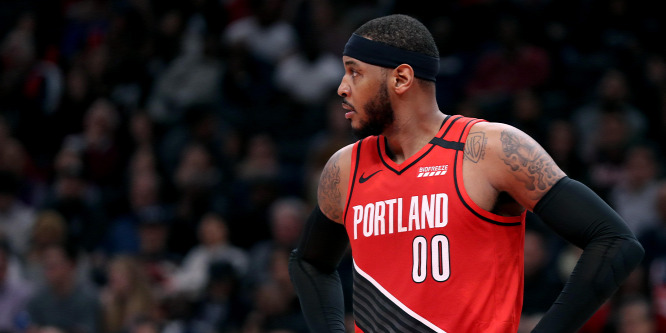 Carmelo Anthony győztes kosarat, a Lakers centere hármast dobott