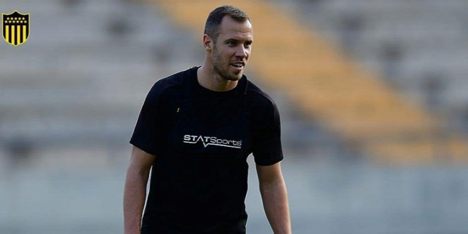 Így edzett Diego Forlán irányításával Vadócz Krisztián - videó