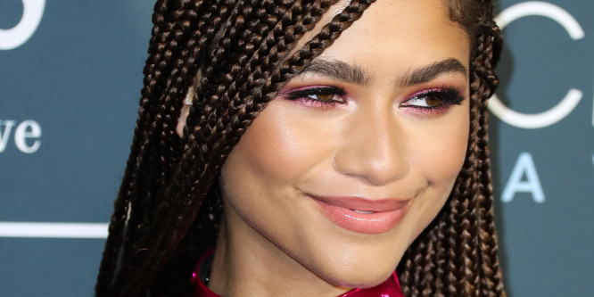 A nap sorozatképe: Zendaya melleire felfigyeltek a fotósok
