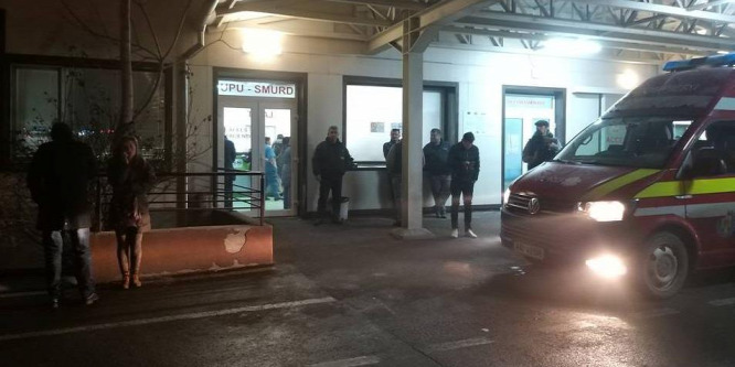 Tömeges mérgezésgyanú miatt felfüggesztették a tanítást egy aradi iskolában