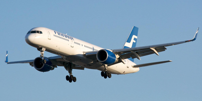 Kiesett egy stewardess a repülőből Helsinkiben