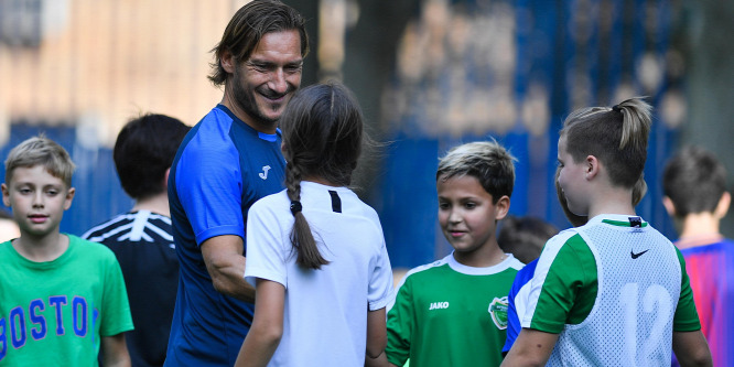 A 43 éves Francesco Totti bombája még mindig védhetetlen