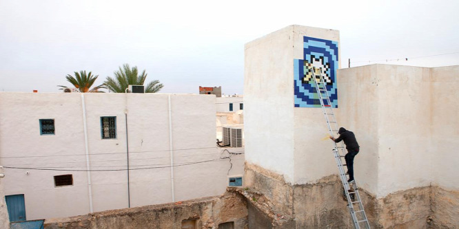 A művészet felszabadítása: pixeles graffitiket alkot a rejtélyes Invader