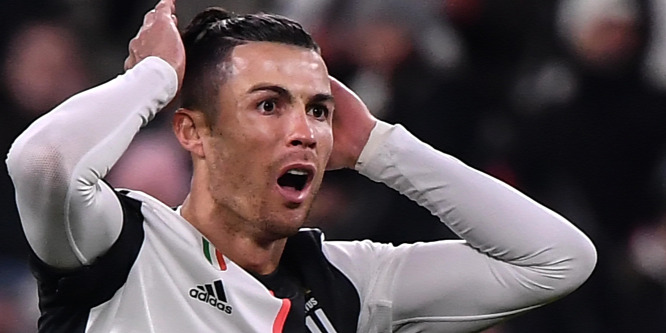 Cristiano Ronaldo megcsókolta csapattársát?