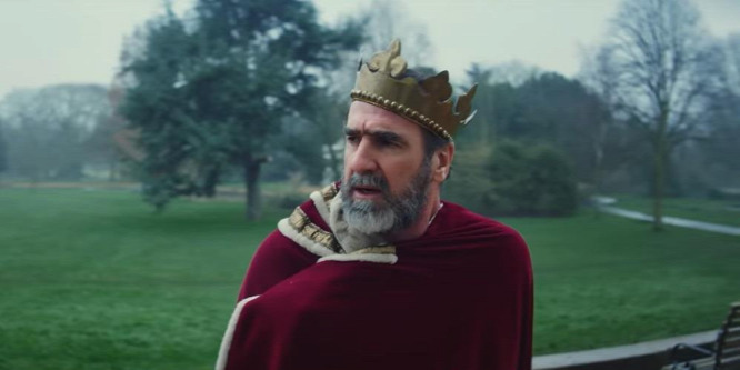 Cantona királyt játszik a City-szurkoló rocksztár klipjében