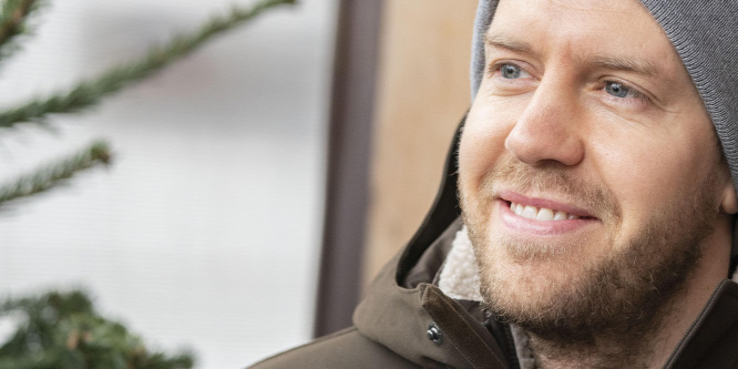 Vettel és Leclerc ratrakokkal is rögtön a versenyzésre gondolt