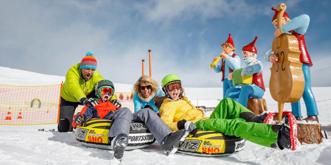 Heidi Alm apró síparadicsoma, ahol a felnőtt is kölyökké válhat