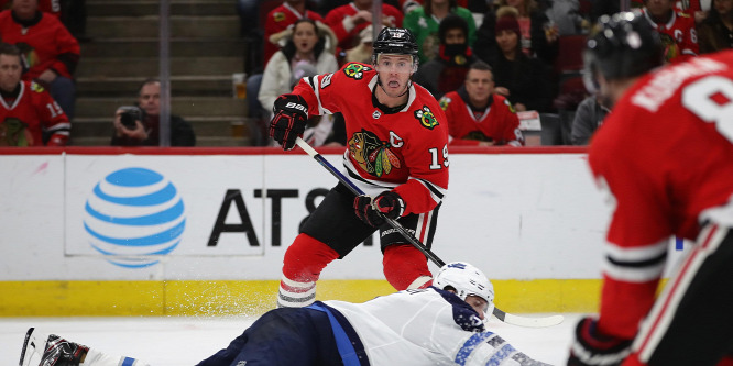 Az utolsó legyőzte az elsőt az NHL-ben - videó