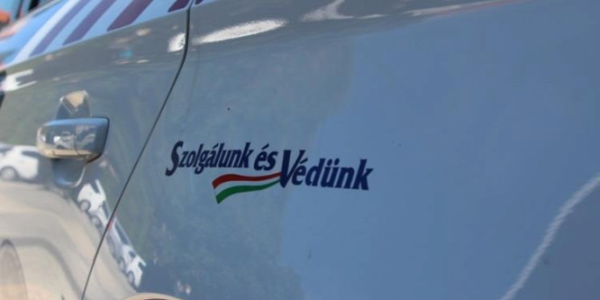 Egy miskolci férfi azzal fenyegette a rendőröket, hogy kiirtja a családjukat