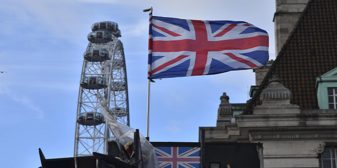 Gazdaságösztönző csomagot jelentett be a brit kormány a járvány miatt