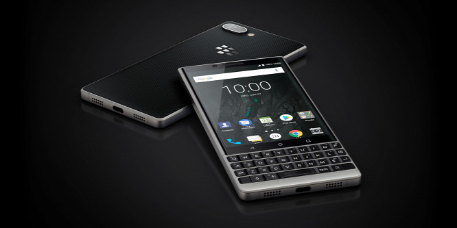 Összeáll az Amazon és a BlackBerry